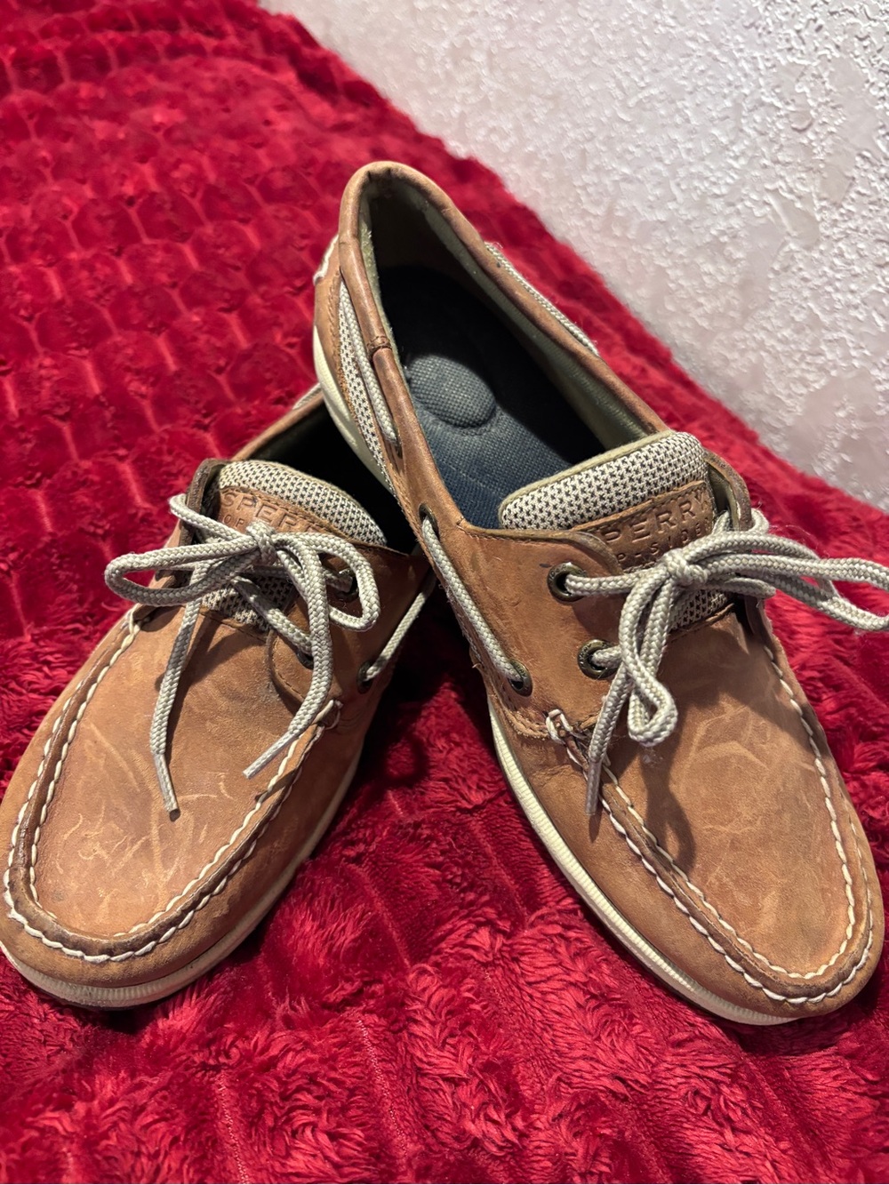 Sperry Women’s Tan Leather with Grommets and Lace Boat Shoes